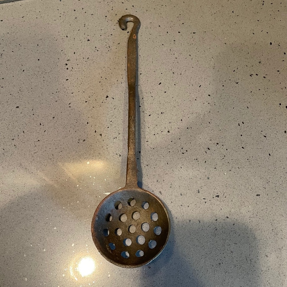 Vintage hanging utensil wall decoration - Picture 6 of 9